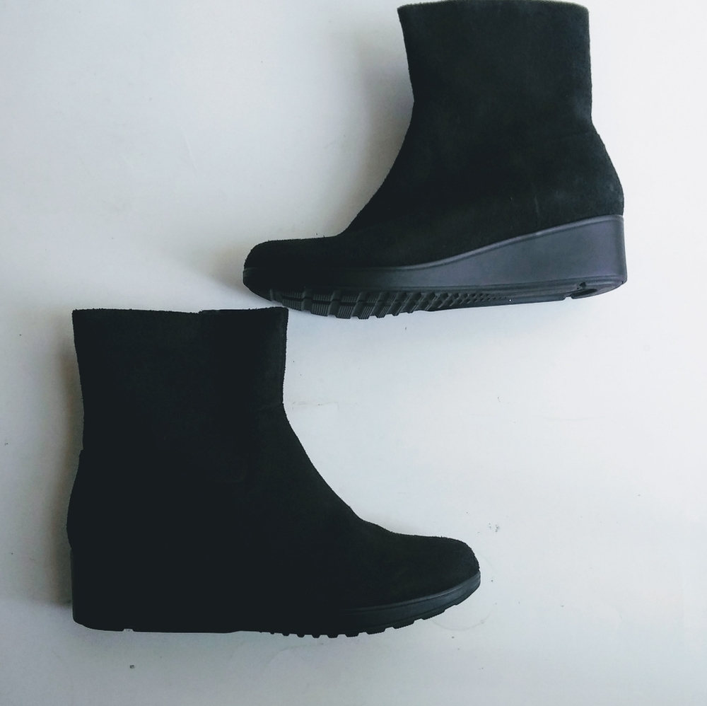 Cole Haan Suede Boots Waterproof size 6.5